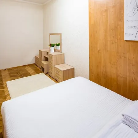 Lägenhet Alfa Svobody 31 Lviv